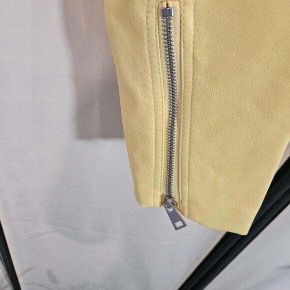 Levi Faux Leather Moto Jacket Size XL - Picture 4 of 15